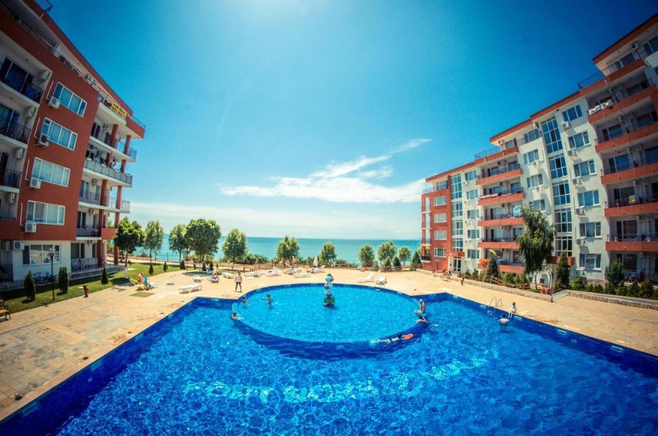 Beautiful Apartment Right By The Sea, Sveti Vlas Luaran gambar