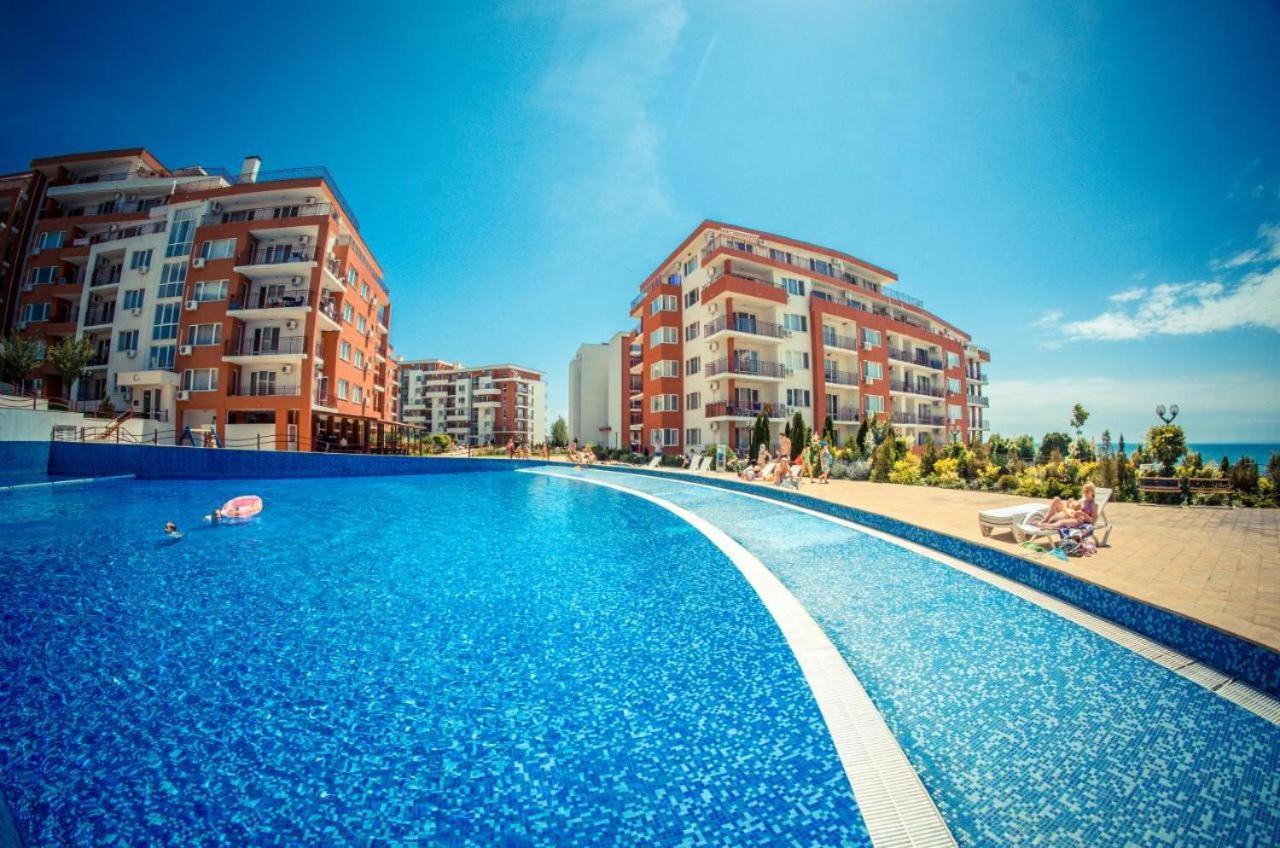 Beautiful Apartment Right By The Sea, Sveti Vlas Luaran gambar