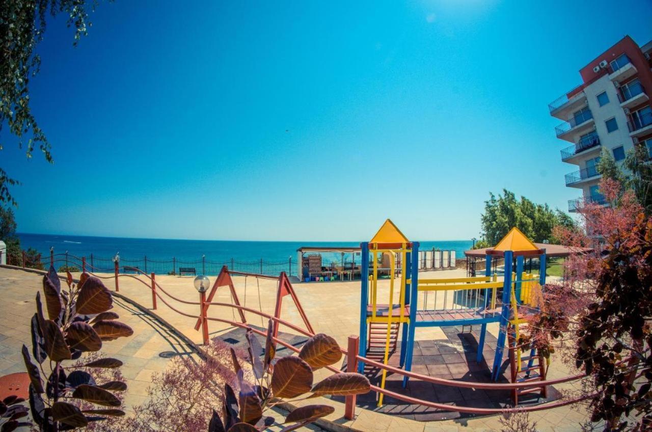 Beautiful Apartment Right By The Sea, Sveti Vlas Luaran gambar