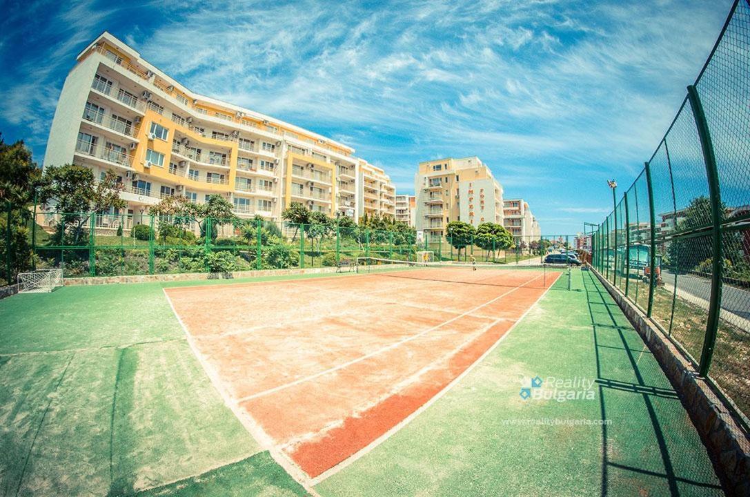 Beautiful Apartment Right By The Sea, Sveti Vlas Luaran gambar