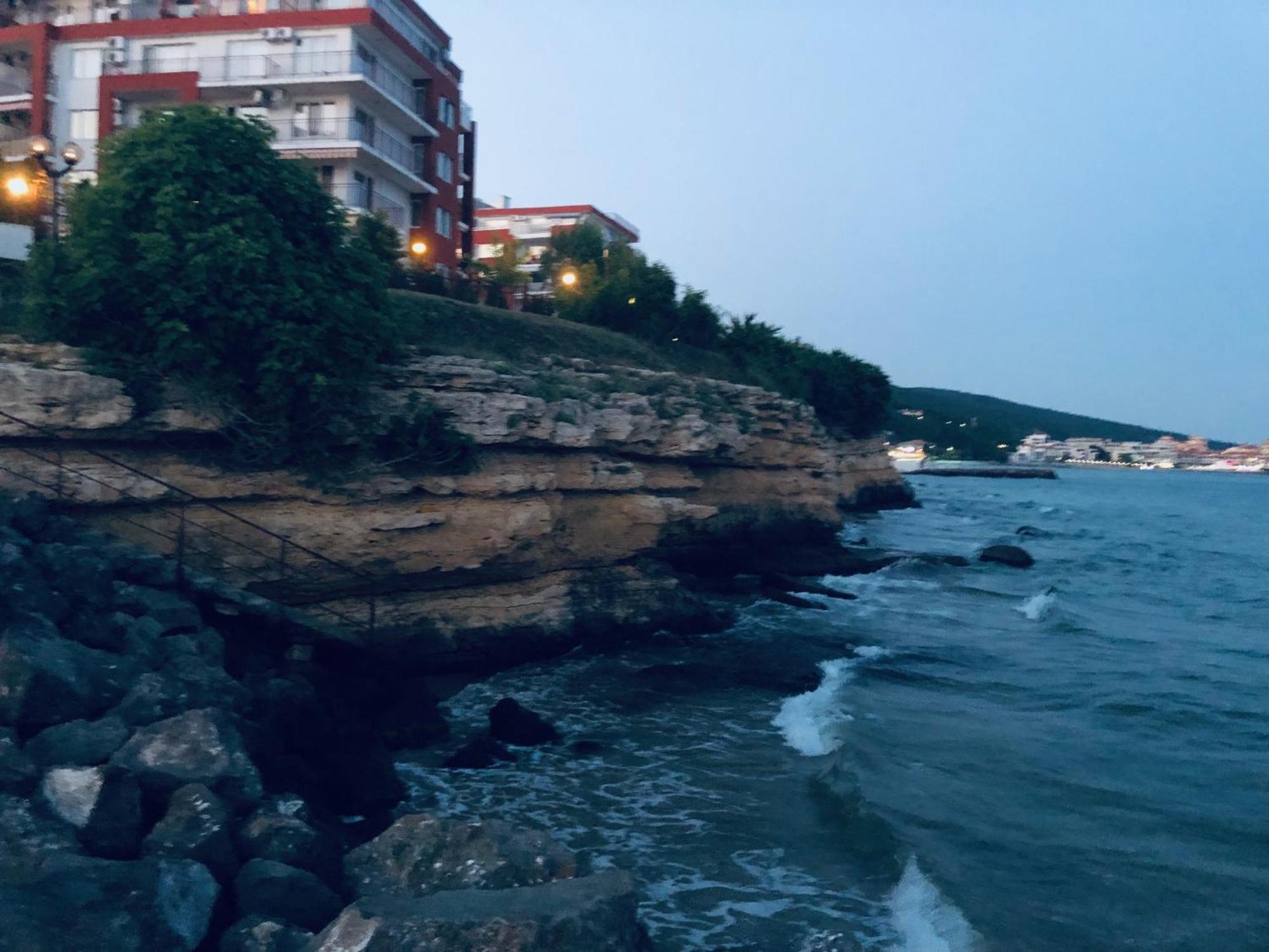 Beautiful Apartment Right By The Sea, Sveti Vlas Luaran gambar
